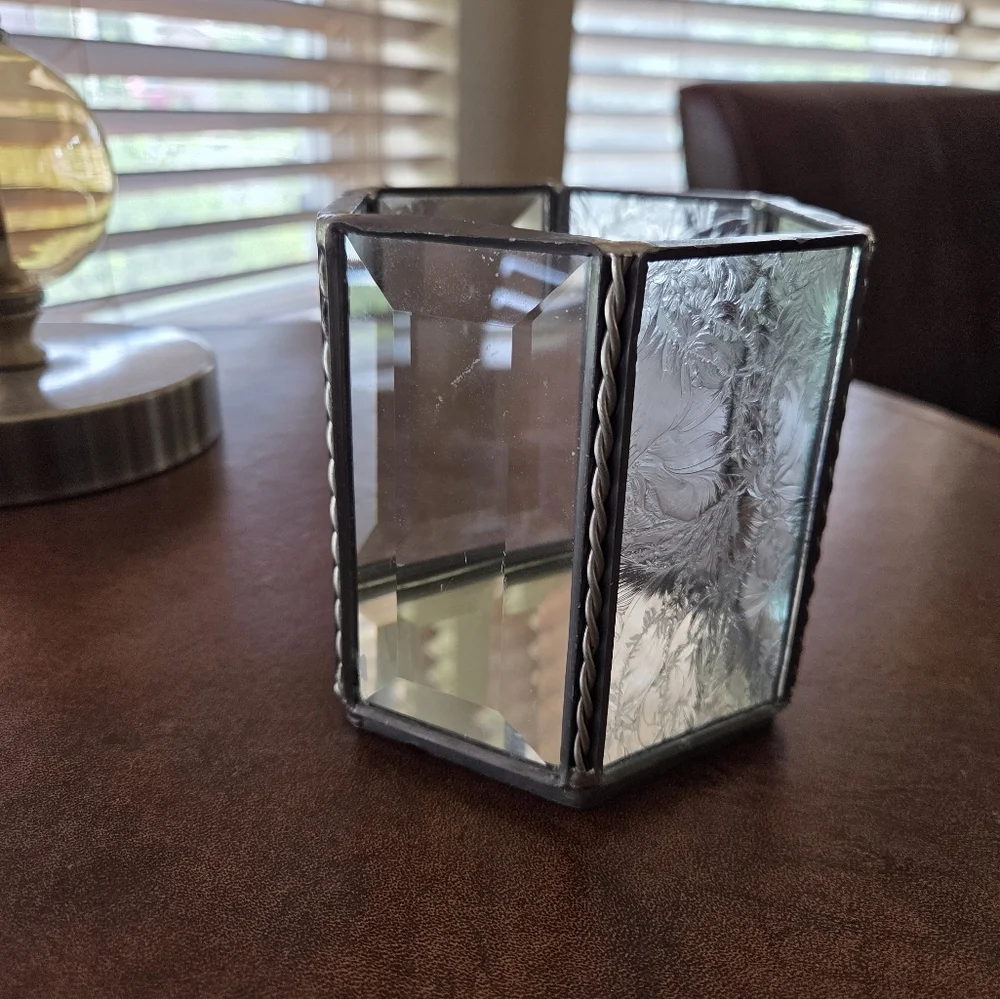 Hexagonal Lead Beveled Glass And Etched Glass Mirror Bittom Candle Holder